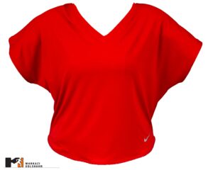 تصویر نمای جلو تیشرت یقه هفت کیمونو زنانه به رنگ قرمز